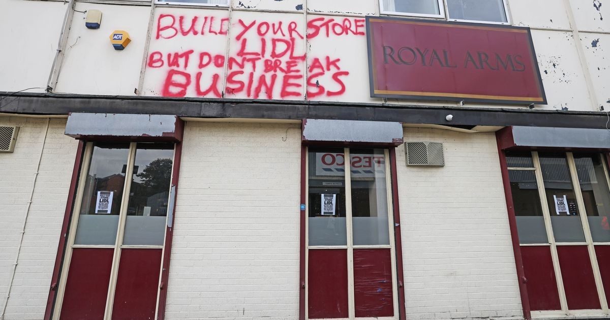 When a Supermarket Shakes a Pub: The Royal Arms vs. Lidl's Gentrifying Grip